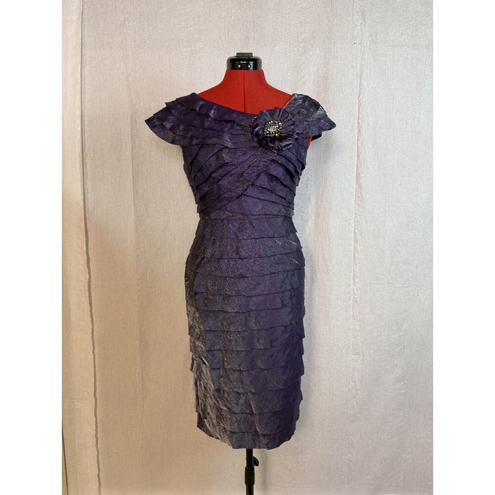 London Times Women Purple Dress Size 8 Floral Ruched Midi Sleeveless D176